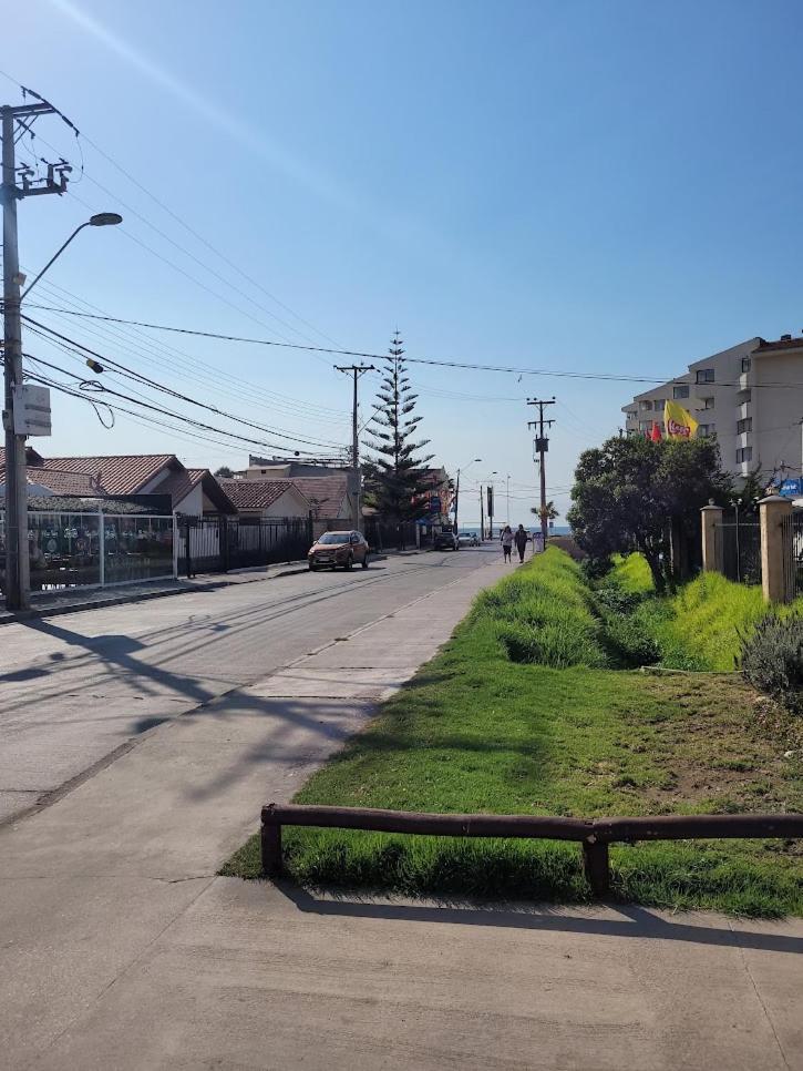 Marina Penuelas Amplio Departamento A Pasos De La Playa La Serena Exterior photo